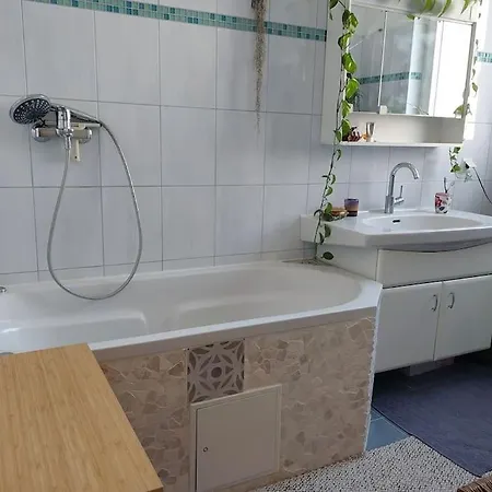 Schoene Helle Mit Whirlpoolbadewanne